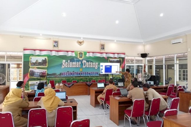 Upgrading Penggunaan SRIKANDI Di Kecamatan Kebonarum