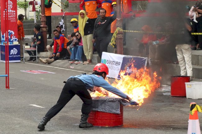 Tim REBORN Kebonarum Raih Juara 1 di Lomba Fire Safety Challenge Klaten 2025