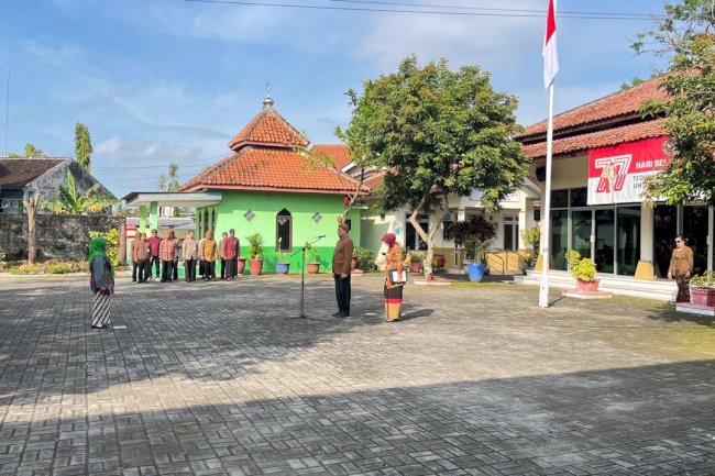 Upacara Hari Kartini Sebagai Momentum Menumbuhkan Semangat Kesetaraan dan Nasionalisme