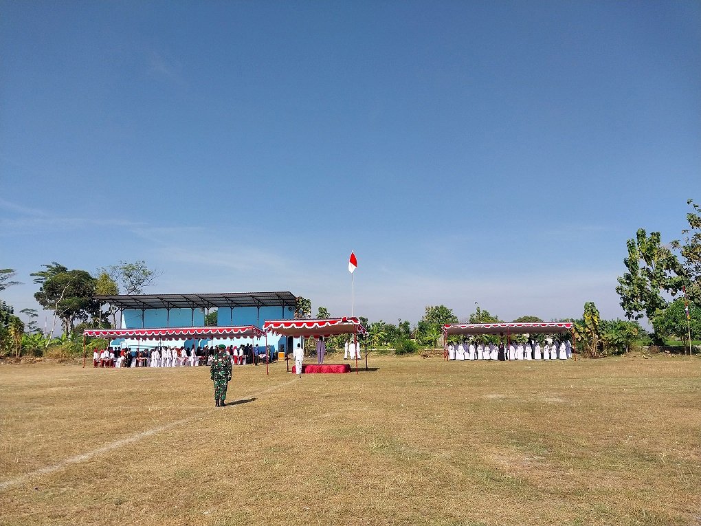 Upacara Bendera HUT ke-79 RI di Kecamatan Kebonarum