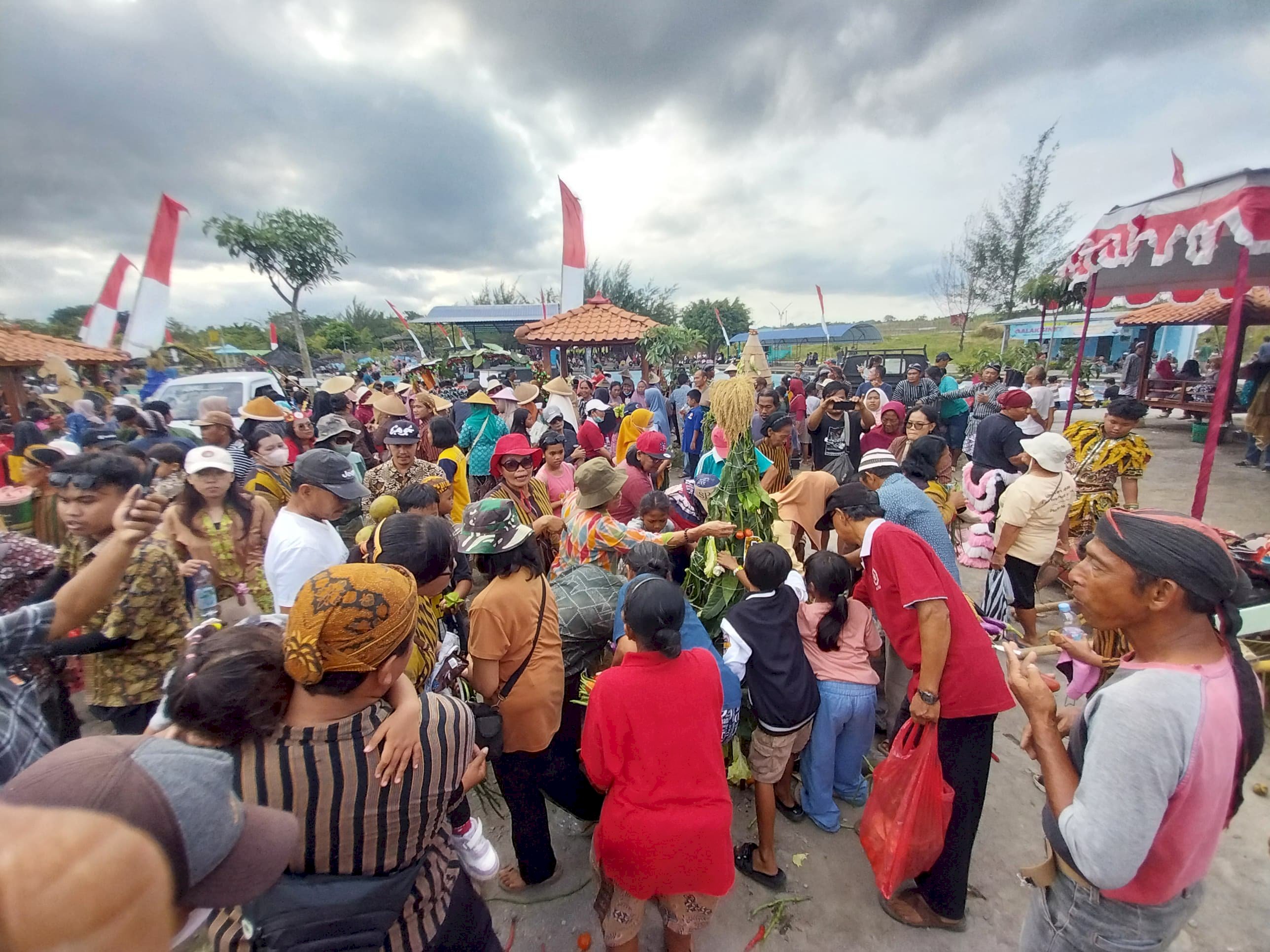 Kirab Budaya Desa Ngrundul Meriahkan Gelar Budaya Tahunan
