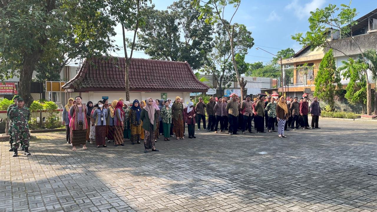 Upacara Hari Kartini Sebagai Momentum Menumbuhkan Semangat Kesetaraan dan Nasionalisme