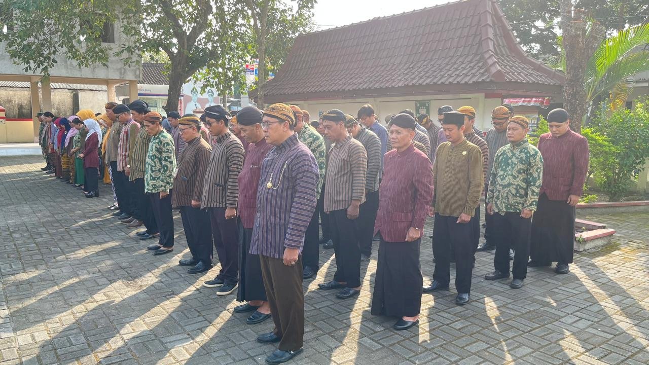 Upacara Hari Kartini Sebagai Momentum Menumbuhkan Semangat Kesetaraan dan Nasionalisme