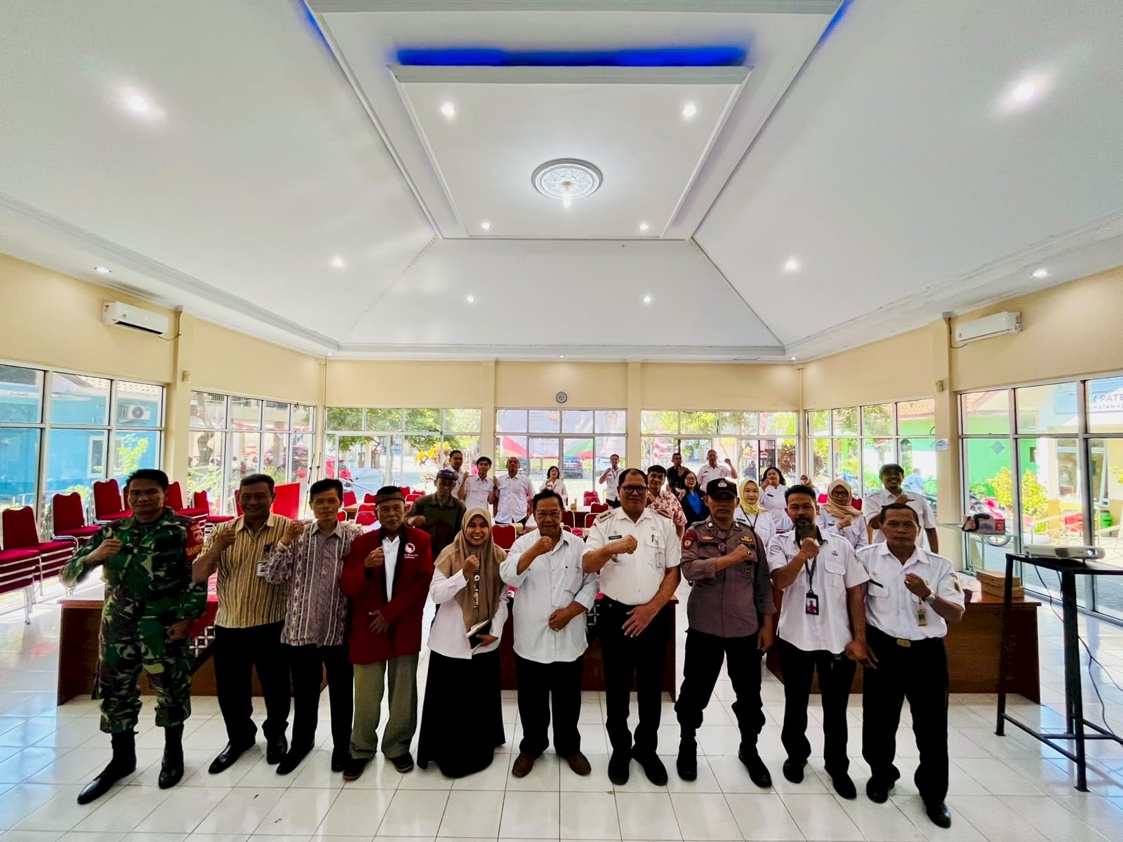 FORUM KONSULTASI PUBLIK KECAMATAN KEBONARUM WUJUDKAN PELAYANAN PUBLIK YANG BERKUALITAS DAN RESPONSIF
